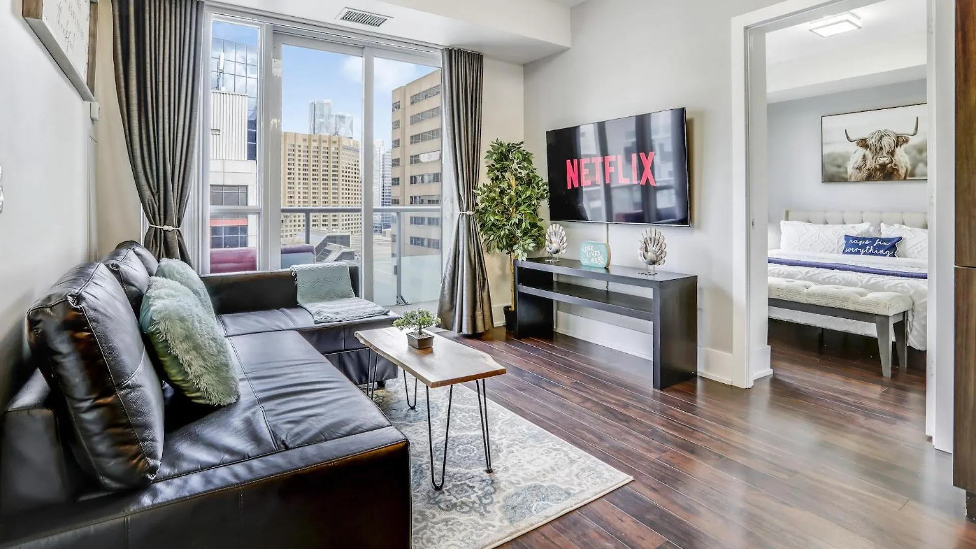Downtown Toronto King Suite