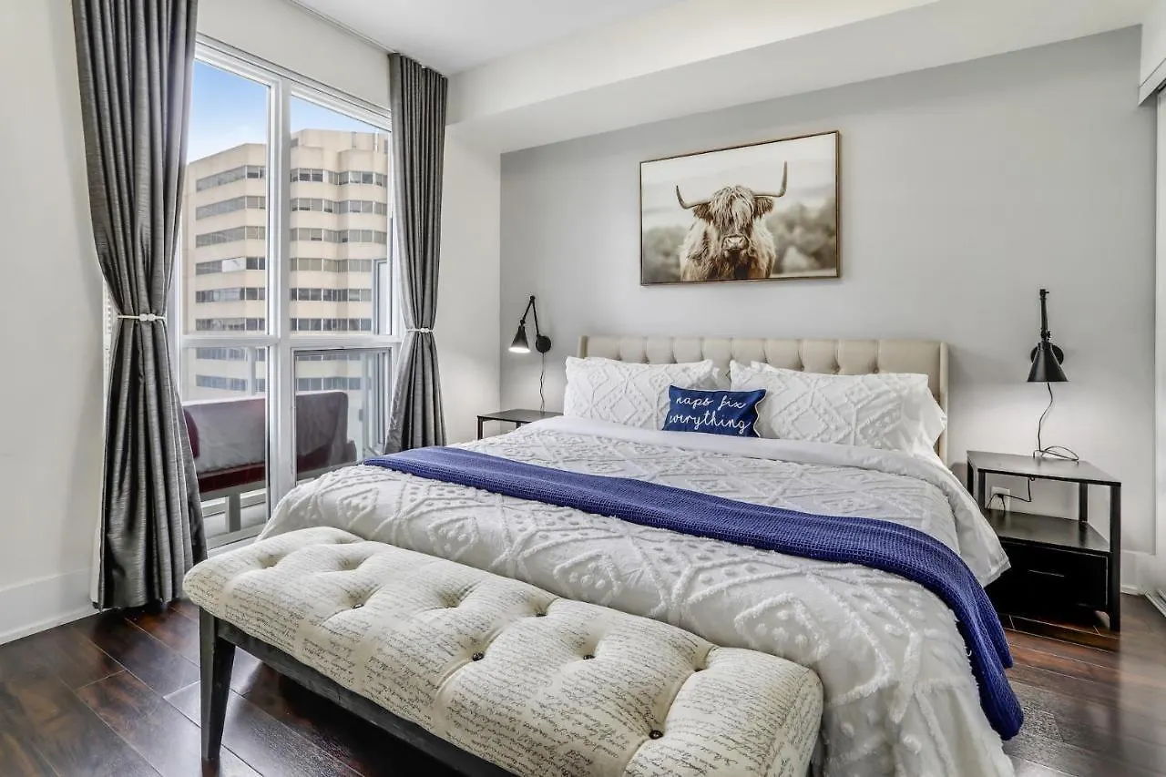 Downtown Toronto King Suite 0*,  カナダ