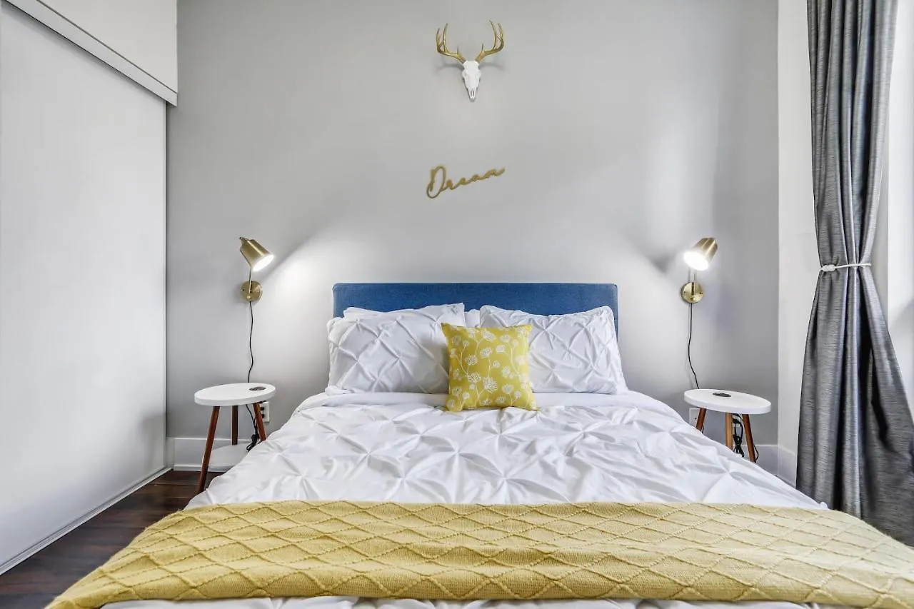Downtown Toronto King Suite